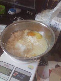 「DIY美食」豆沙面包做法图解1)