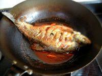 美味海鲜酱烧鳊鱼的做法图解七