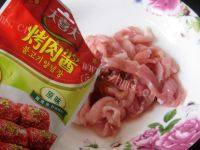 家常菜芦笋炒肉丝做法图解2)