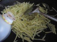 蚝油土豆丝自制做法图解6)