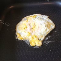 美味的胡萝卜鸡蛋炒面做法图解7)