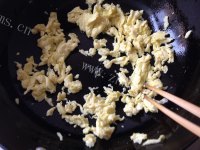 好吃的韭菜粉丝鸡蛋饼做法图解4)