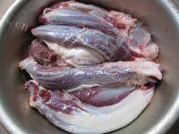 「美味可口」五香卤牛肉做法图解2)