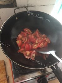 香飘十里的西红柿鸡蛋汤做法图解2)