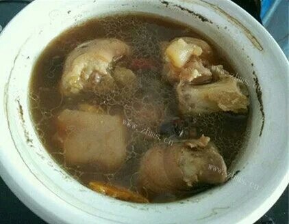 猪蹄黄豆汤