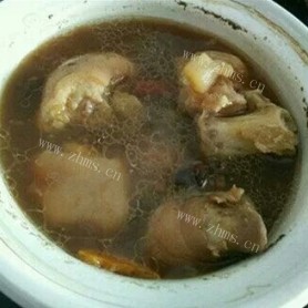猪蹄黄豆汤