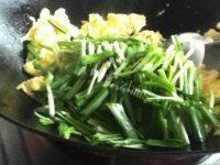 「美味可口」韭菜炒鸡蛋做法图解5)