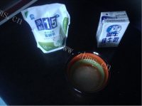 热腾腾的自制酸奶做法图解1)