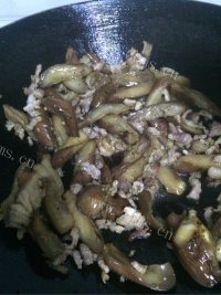 家常菜茄子炒肉