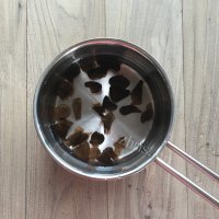 开胃下饭香辣鱼丁炒芸豆做法图解2)