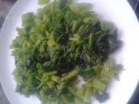 自制蛋酱菠菜做法图解2)