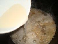 外婆教我做榨菜肉丝汤做法图解5)
