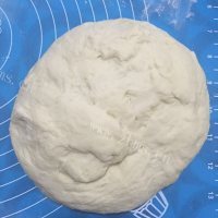 美味的芹菜肉包子做法图解6)