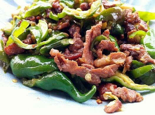 五味俱全的辣椒炒肉