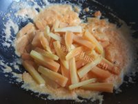 美味咸蛋黄焗红薯的做法图解七