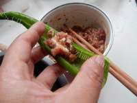 家常菜虎皮青椒酿肉做法图解13)