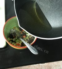 好吃的豆豉蒜香蒸排骨豆腐做法图解5)