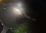 滑爽的蒜蓉茼蒿做法图解5)