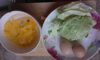美味的菠萝蛋炒饭做法图解1)