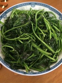 家常菜炒红薯叶