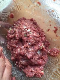 牛肉丸子萝卜汤做法图解6)