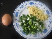 美味的生煎荠菜馄饨做法图解4)