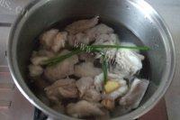 美味的咖喱牛肉粉丝汤做法图解3)
