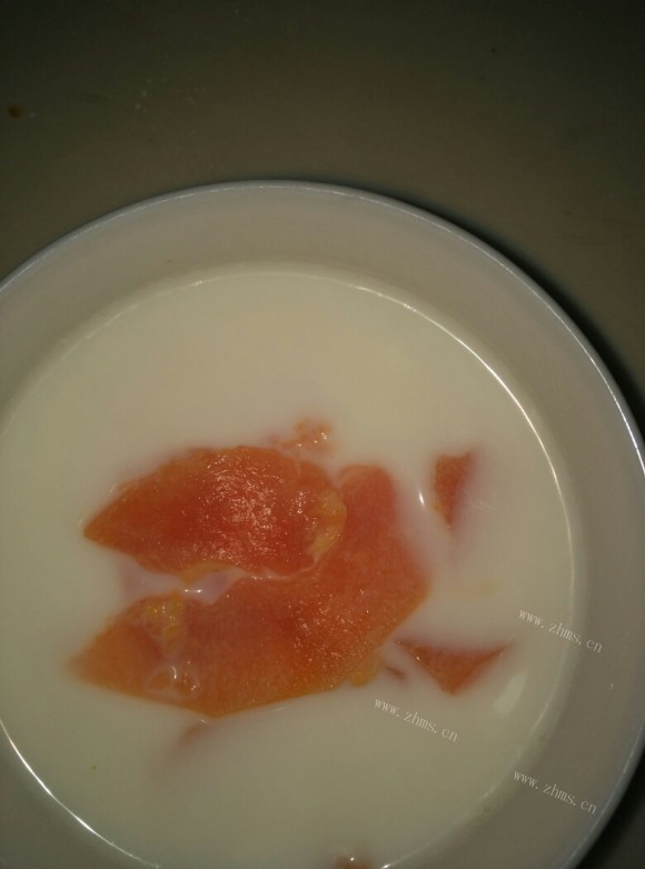 木瓜炖牛奶