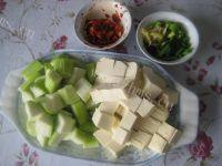 家常菜丝瓜烩豆腐做法图解3)