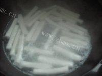 在家做的泡菜炒年糕做法图解5)