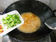 甜津美味的土豆焖面做法图解6)
