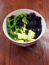 菜心木耳鸡蛋汤做法图解11)