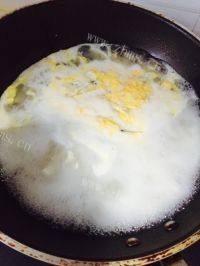 美味的酸辣汤做法图解7)