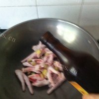 美味的香糟凤爪做法图解3)