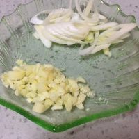 白菜炖豆腐的做法图解二