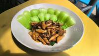 美味的香菇扒油菜