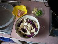味道十足的肉末茄子做法图解2)