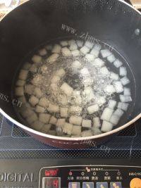 美味冬瓜蜂蜜糖水做法图解3)