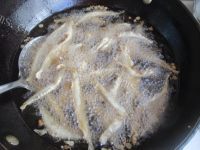 美味的香酥炸鱼