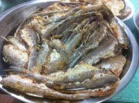 美味的油炸小鱼