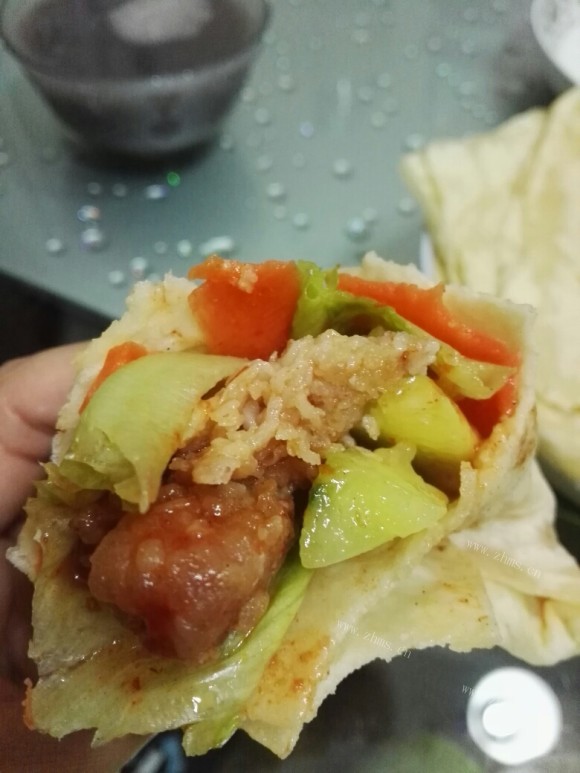 喷香的鸡肉卷