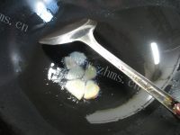 香喷喷的茭白烧大闸蟹做法图解2)