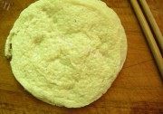 红萝卜炒脆豆腐做法图解1)