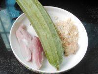 家常菜虾皮丝瓜汤做法图解1)