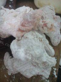 脆皮炸鸡做法图解8)