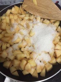 好吃的清甜苹果派做法图解9)