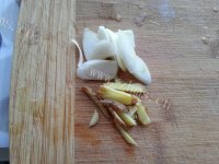 家常菜肉片四季豆做法图解2)