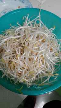 家常菜清炒豆芽做法图解1)