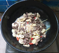 我的口磨烩黄牛肉做法图解11)