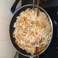 美味胡萝卜云吞捞面做法图解14)